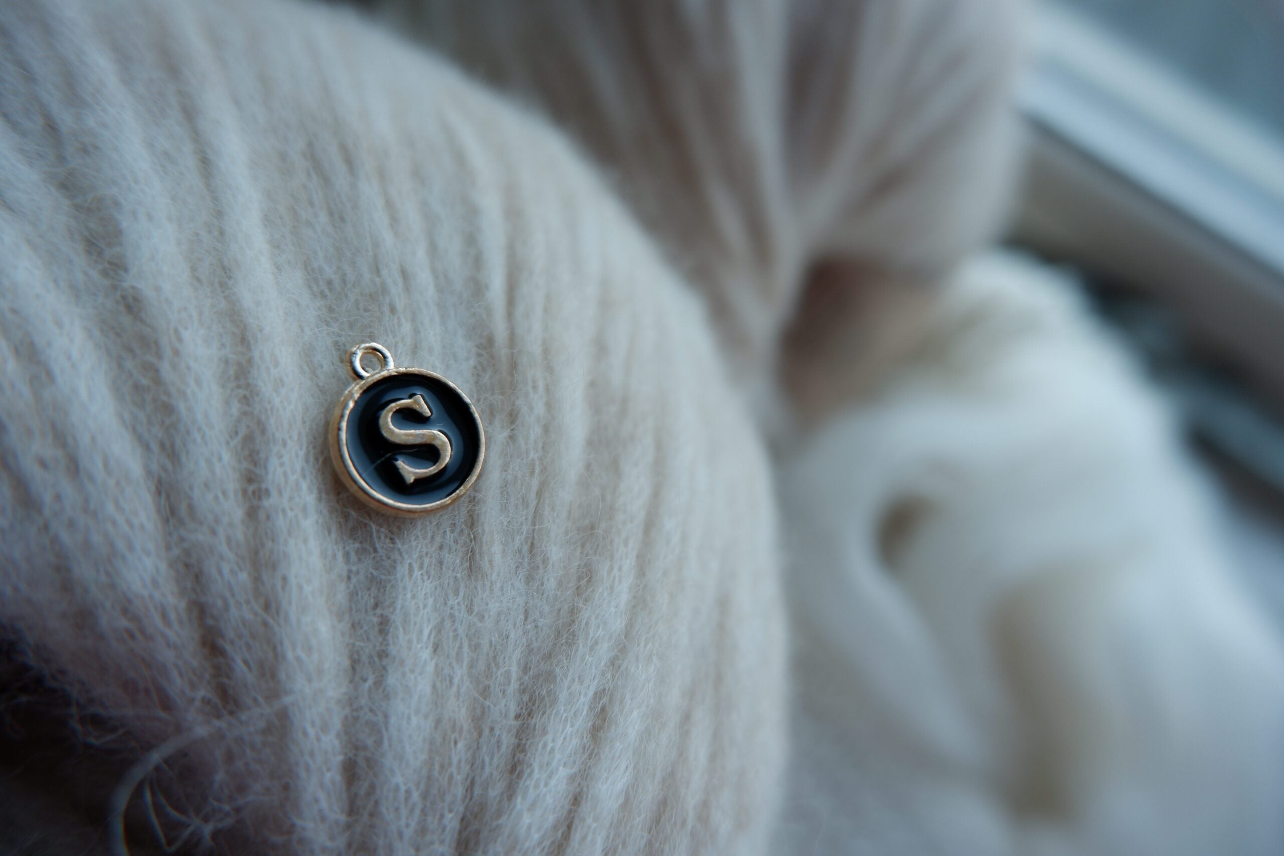 "S"-bogstav-markør (sort)