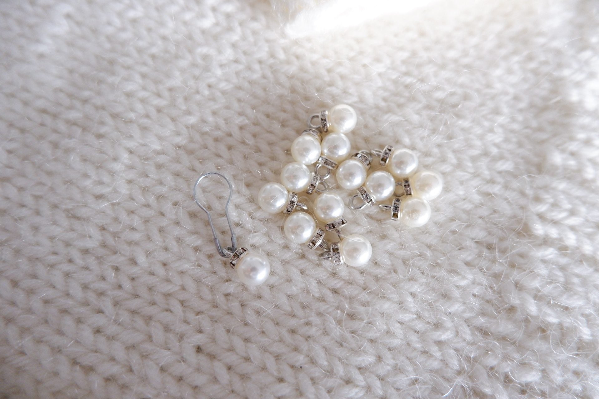 Perle-markør (hvid/sølv)