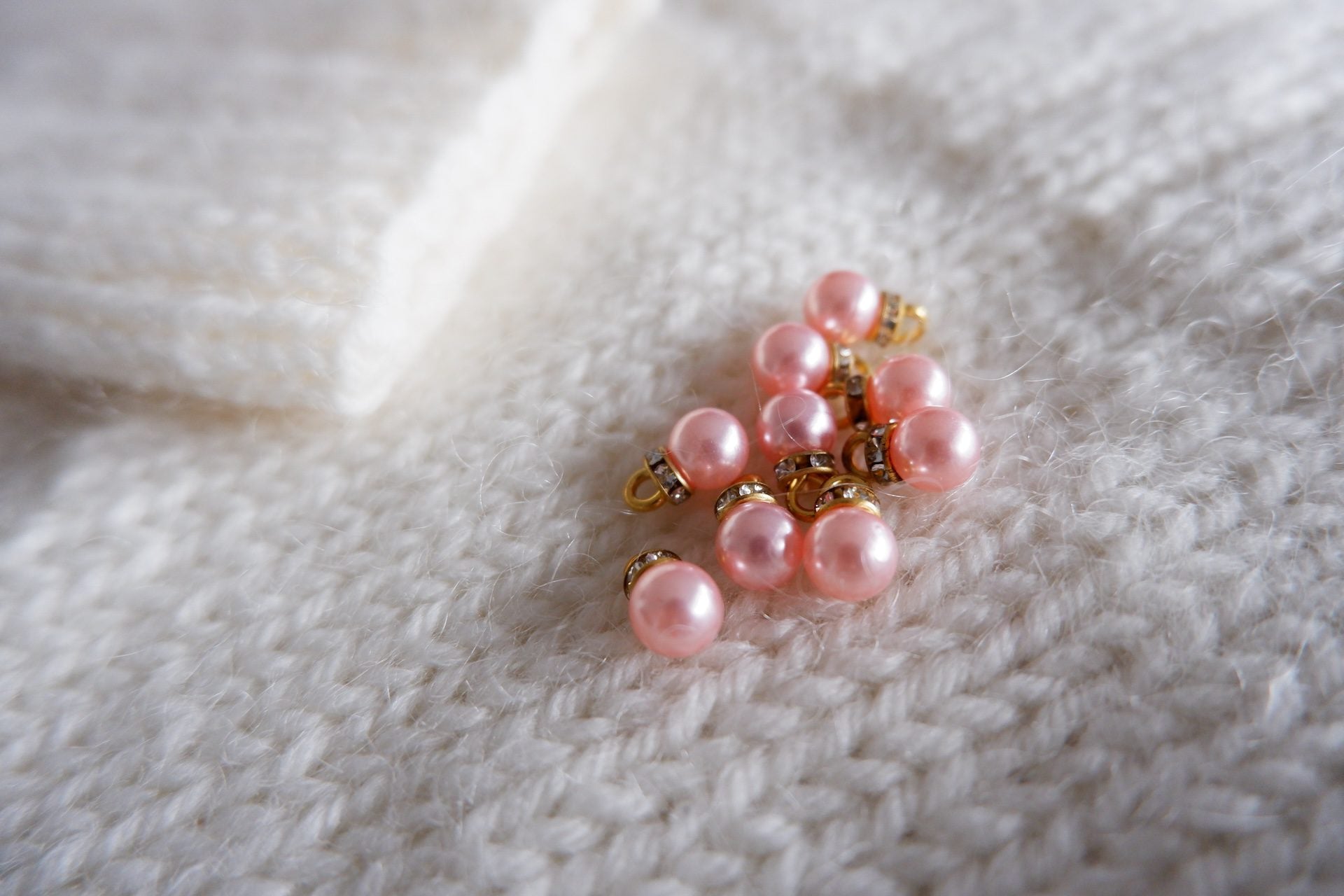 Perle-markør (lyserød/guld)