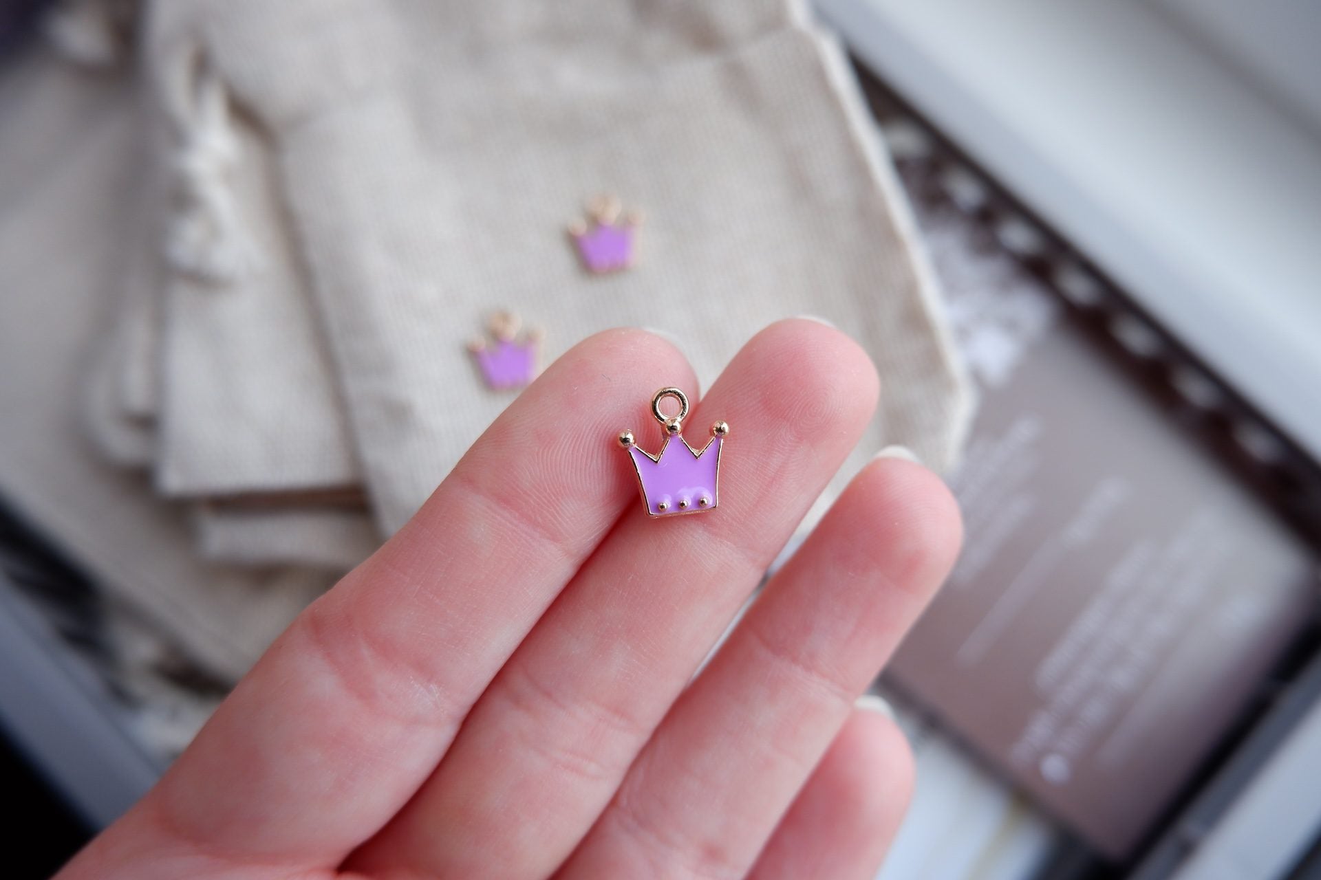 Krone-markør (lilla - metal)