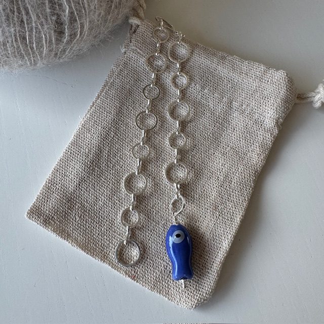 Strikkefisk med porcelænsfisk (Blå)