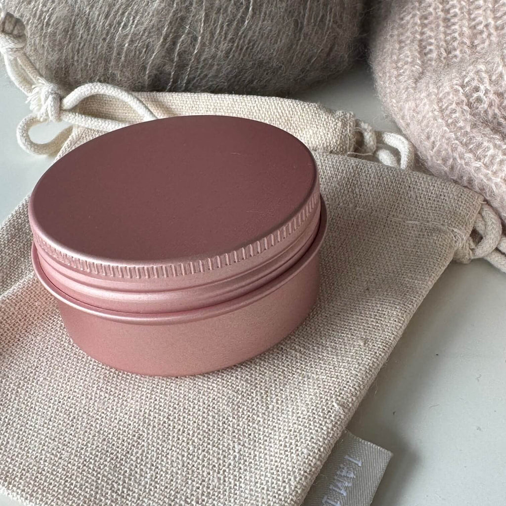 Opbevaringsdåse med indhold, Rosaguld