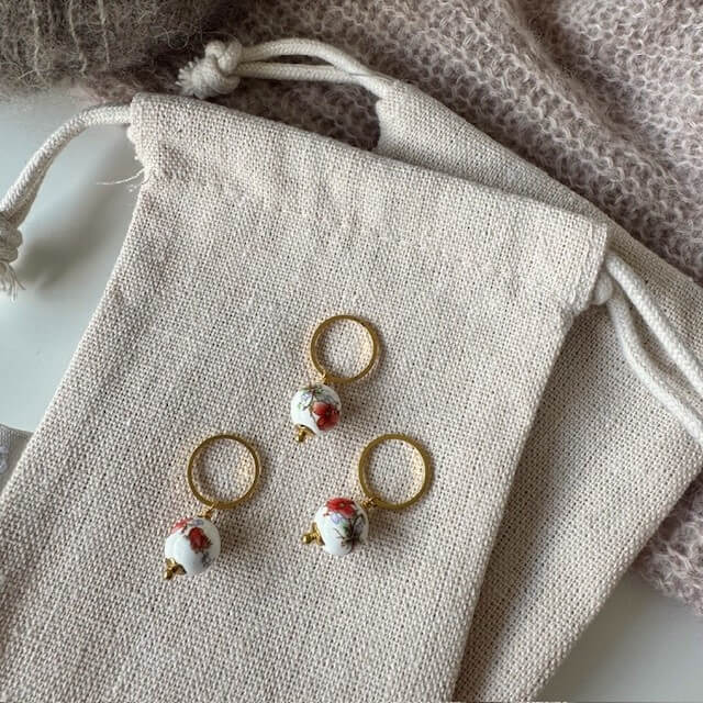 Porcelænsperle med blomster-markør, Limited edition