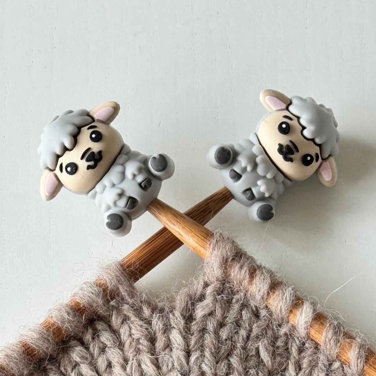 Maskestopper - Får (gråt), 3D