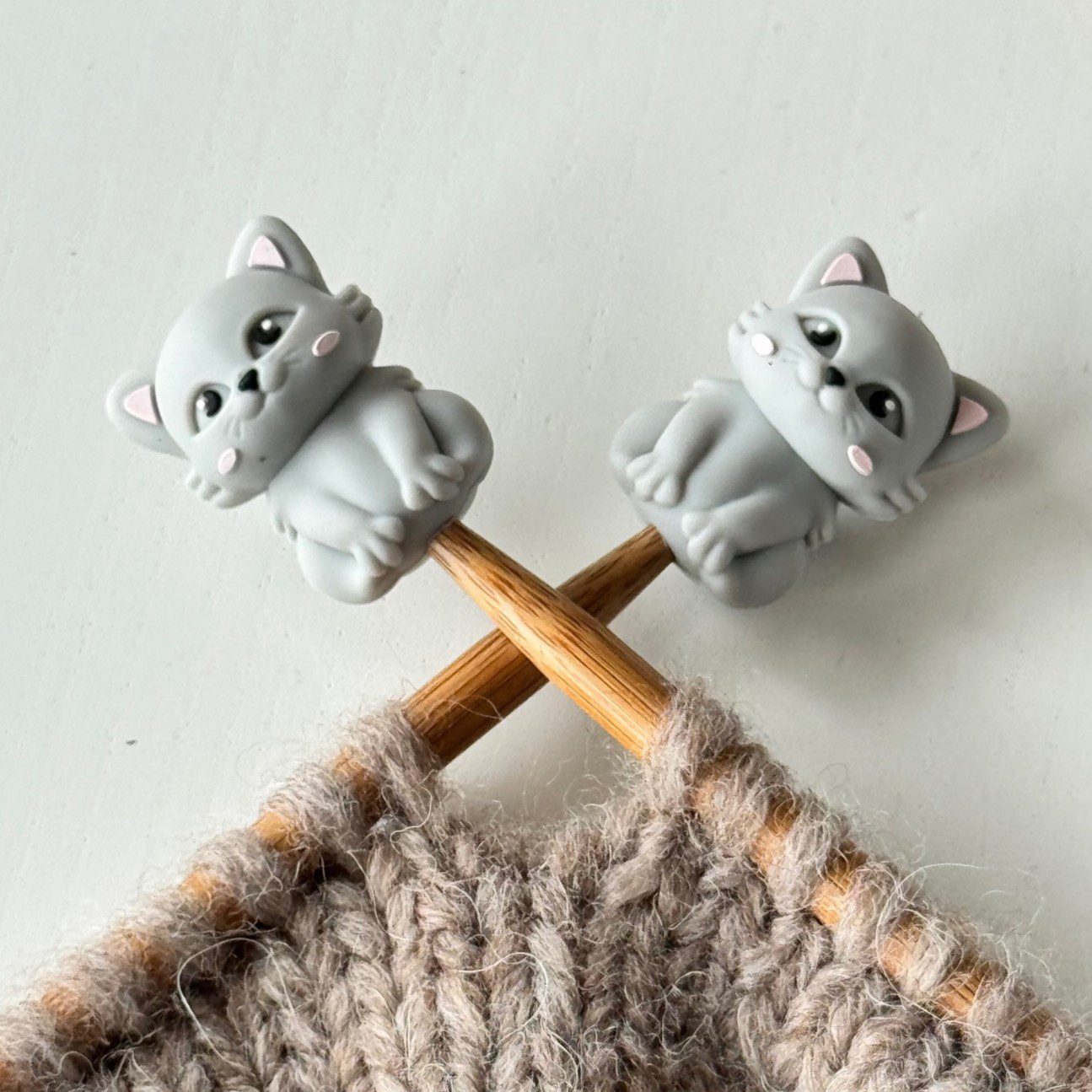 Maskestopper - Kat (grå), 3D