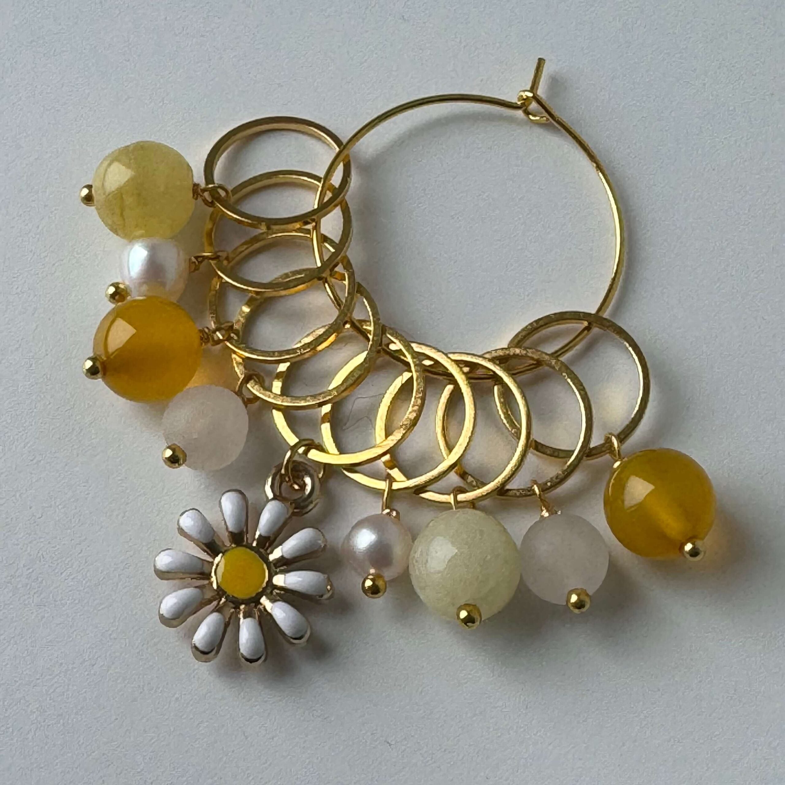 Raglansæt (Gult og hvidt med daisy-markør)